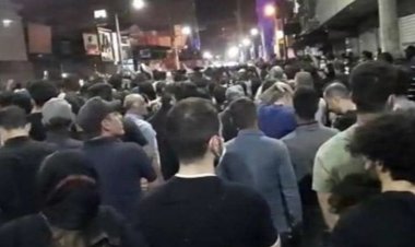 تجمع و اعتراض مردم آبادان به خاطر اصرار جمعیت برای ورود به محدوده متروپل، به خشونت کشیده شد