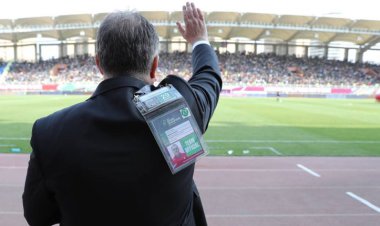 کسی از زمان اردوی تیم‌ ملی خبر دارد؟