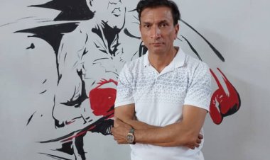 مشت های طلایی با جیب های خالی