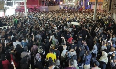 سوت، کف، شعار و حمله به دوربین صداوسیما در هفتمین شب فاجعه متروپل
