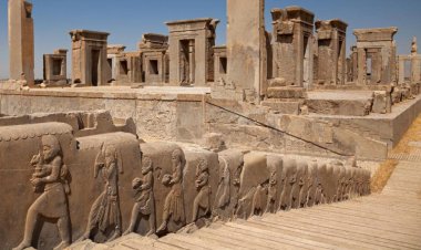 وجود شهر زیرزمینی در تخت‌جمشید؟