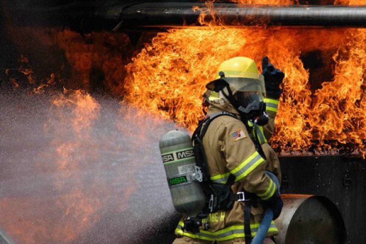 آتش‌سوزی در یک خوابگاه دانشجویی ۴۰۰ نفره