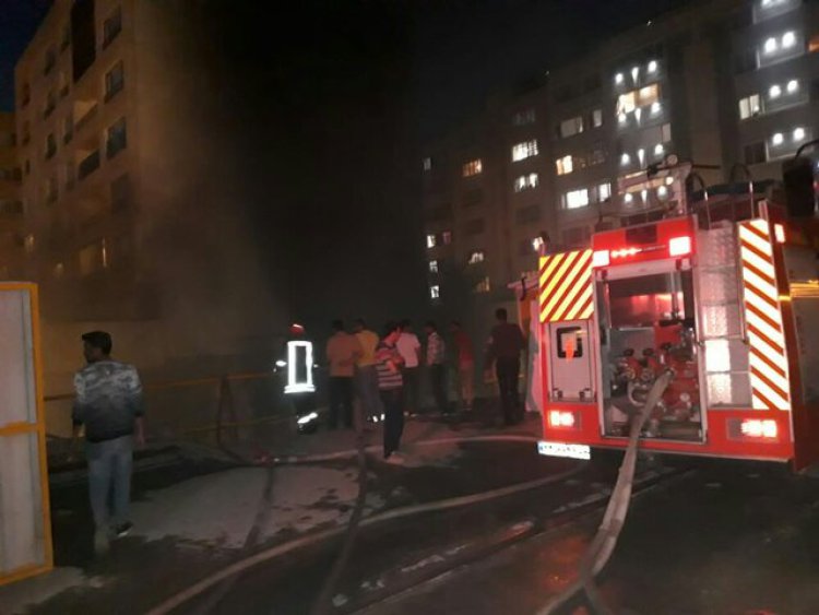آتش هتل نیمه ساخته در شیراز مهار شد