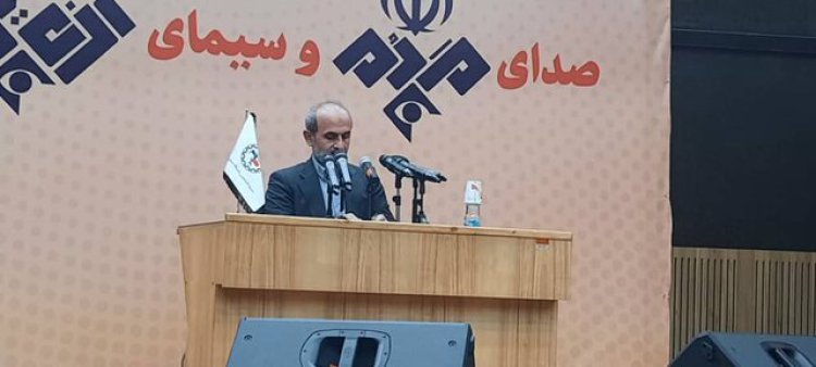 رئیس صداوسیما به دانشگاه  شریف رفت/ شعار بازگشت فردوسی‌پور