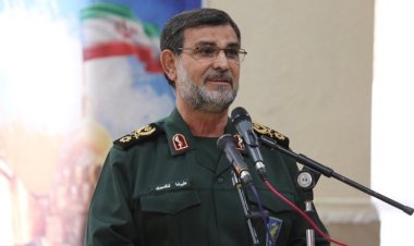 فرمانده نیروی دریایی سپاه در شیراز: سر فرود نخواهیم آورد