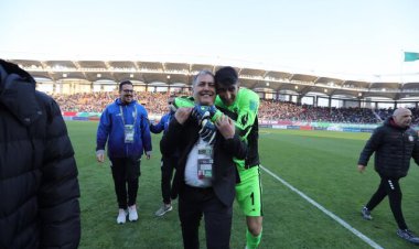 مشاور وزیر ورزش: آماده‌سازی تیم ملی، در حد محلات هم نیست!