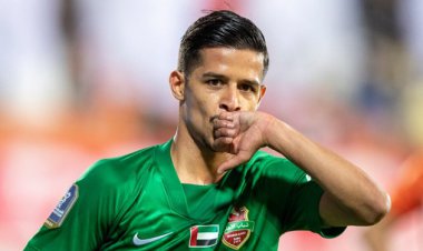 قائدی تعویض طلایی فصل لیگ امارات لقب گرفت