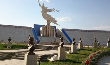 استاندار هرمزگان: زمین احداث مجتمع جامع موزه دفاع مقدس تامین می‌شود