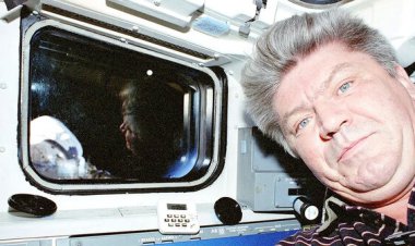 فضانورد باسابقه روس درگذشت