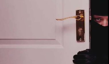 ببینید | رمز و رازهای سرقت حرفه‌ای بانک ملی