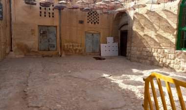 خطر جدی در کمین مسجد وکیل