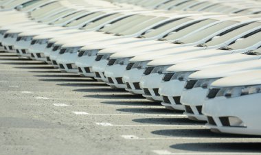 حذف قرعه کشی ۵۰ مدل خودرو و فروش آن تا پایان شهریور