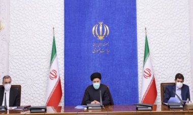 اتخاذ تصمیم برای ساماندهی فعالیت‌های غیرسازنده مؤسسات مالی