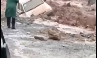 ببینید | جریان آب پراید را برد