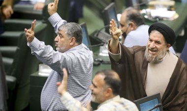 مجلس با دوفوریت بررسی «طرح تغییر تاریخ سال مالی» موافقت کرد