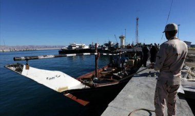 توقیف شناور حامل ۹۰ هزار لیتر سوخت قاچاق