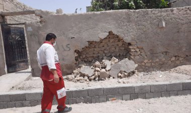 تمامی فعالیت ها در کیش در جریان است/به مالکان سازه‌های آسیب دیده هشدار دادیم