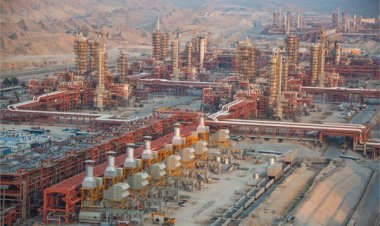 آتش‌سوزی مشکوک در پارس جنوبی | تلاش افراد ناشناس برای سوزاندن دفتر رئیس   