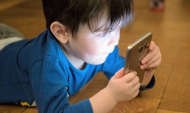 کودکان تا دو سالگی از چه دستگاههایی نباید استفاده کنند؟