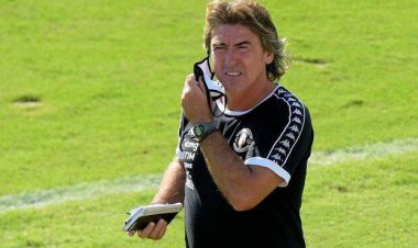 استقلال با سرمربی پرتغالی  تمام کرد