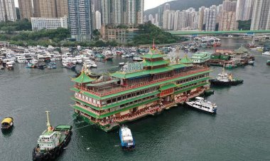 رستوران شناور جامبو غرق شد