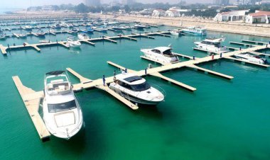 تردد کشتی در جزیره کیش محدود شد