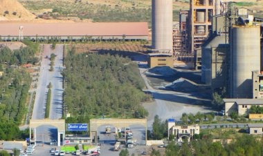 یکی از مصدومین حادثه کارخانه سیمان دشتستان درگذشت