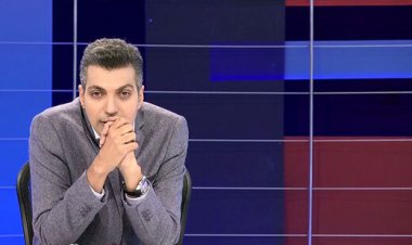 ببینید|  حمایت از عادل فردوسی‌پور به سبک بوشهری‌ها