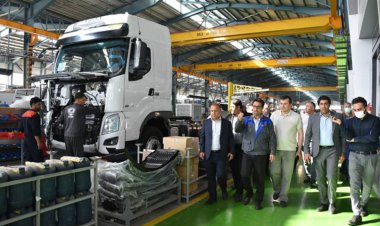 حضور هیات تجاری تاجیکستان در منطقه ویژه اقتصادی شیراز