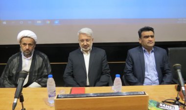 مدیر کل سیاسی استانداری فارس: مردم‌داری رمز موفقیت نظام است