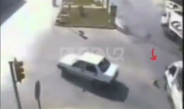 پرت شدن كودک از خودروى در حال حركت