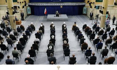 رهبر معظم: اداره‌ شورای انقلاب به عهده‌ آقای بهشتی بود