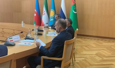 وزیر خارجه: از پیشنهاد روسیه برای تشکیل ساختار همکاری در دریای خزر حمایت می‌کنیم