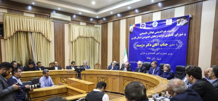 رئیس اتاق بازرگانی فارس: برنامه اقتصادی دولت با تولید همراه نشود راه به جایی نمی‌برد