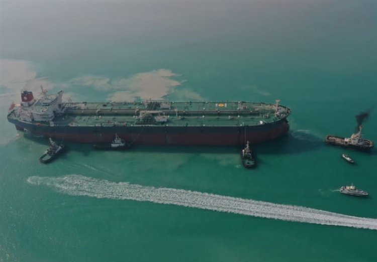 نفتکش غول‌پیکر ۱۱۳ هزار تنی افراماکس از بوشهر به آب انداخته شد