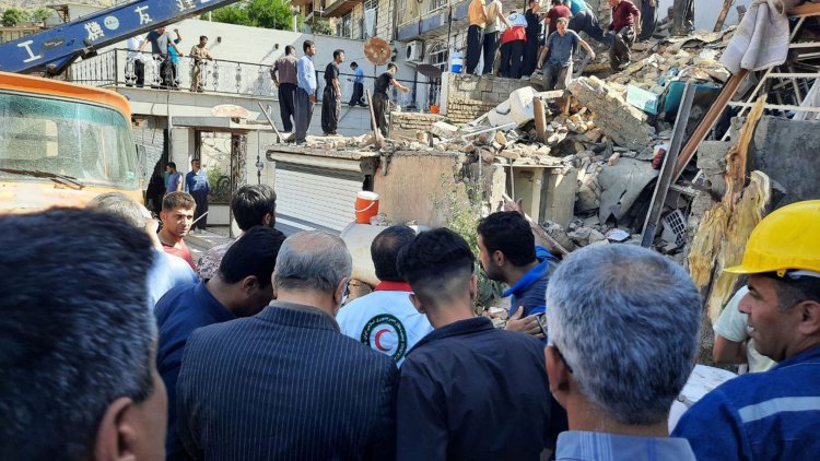 انفجار ساختمان 3 طبقه در "نوسود" پاوه/ 2 نفر فوت شدند