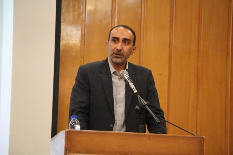 معاون استاندار فارس: برنامه‌ریزی‌ها برای حل مشکلات به مرکز استان محدود نشود