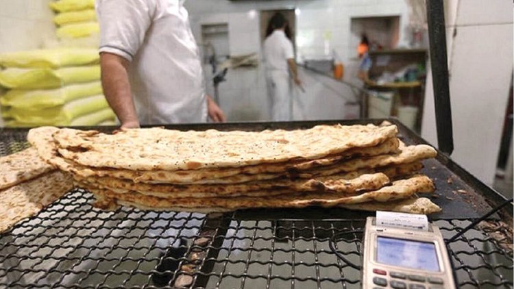 نان کارتی به تهران رسید/ قیمت نان تغییر می‌کند؟