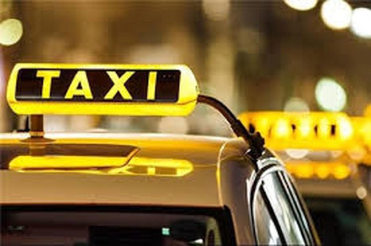 انتقاد شهروندان از افزایش بی‌حساب کرایه‌ تاکسی در اهواز