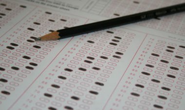 نوجوان ۱۷ ساله  سردسته باند ۴ نفره فروش سوالات کنکور!