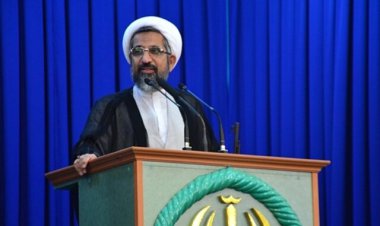 امام جمعه موقت بوشهر: سختی‌ها و مشکلات اقتصادی موقتی است