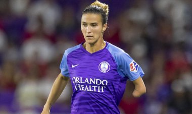 خاص‌ترین دختر فوتبالیست دنیا| عکس