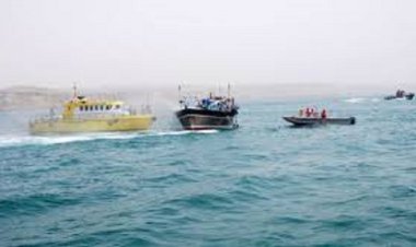 توقیف ۲ فروند شناور حاوی صدها دستگاه لوازم خانگی قاچاق