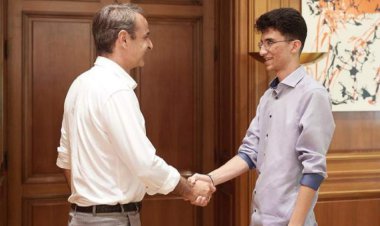 تقدیر نخست وزیر یونان از دانش‌آموز برتر ایرانی