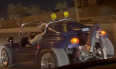 ببینید | خودنمایی یک خودروی عجیب و غریب در خیابان‌های شیراز