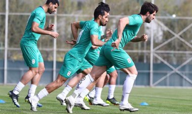 ۲۶ بلیت، ۵۵بازیکن