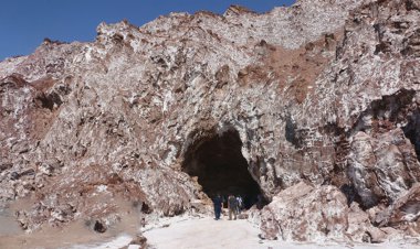 واگذاری و عملیات اجرایی در حریم غار نمکدان قشم صحت دارد؟