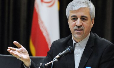 وزیر ورزش: موضع وزارت ورزش و جوانان از فوتبال حمایتی است