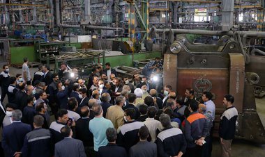 رئیسی: محصولاتی که مشابه داخلی دارند نباید از خارج وارد شود