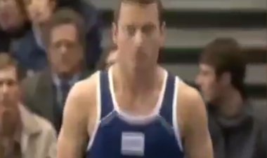 ببینید| در رفتن فنر تخته پرش در مسابقه ژيمناستيک!